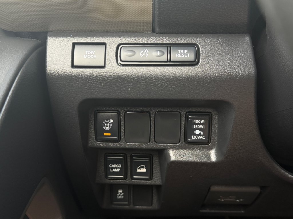 Used 2022 Nissan Frontier SV AWD/4WD image 23