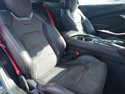 Used 2022 Chevrolet Camaro ZL1 RWD image 29
