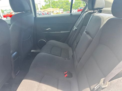 Used 2016 Chevrolet Cruze LT w/ Sun And Sound Package FWD image 17