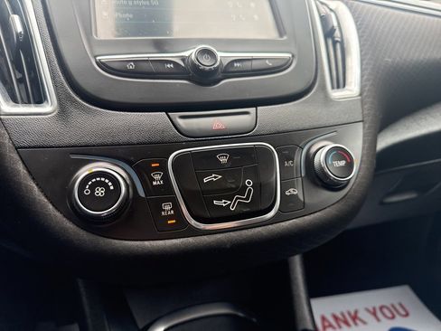 Used 2018 Chevrolet Malibu LT image 29