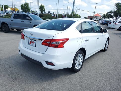 Used 2019 Nissan Sentra SV FWD image 4