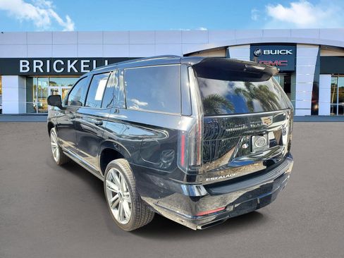 Used 2025 Cadillac Escalade Sport w/ Touring Package image 4
