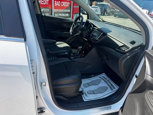 Used 2018 Buick Encore Sport Touring w/ Safety Package AWD/4WD image 13
