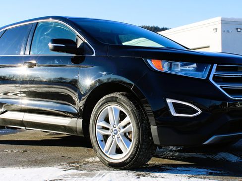 Used 2018 Ford Edge SEL image 3