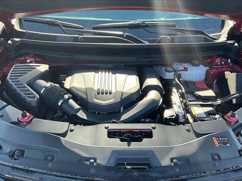 New 2025 Chevrolet Traverse LT w/ Enhanced Driving Package image 11