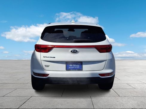 Used 2018 Kia Sportage LX image 5