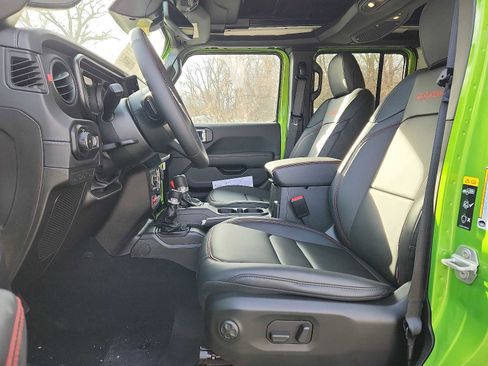New 2026 Jeep Wrangler Unlimited Rubicon image 9