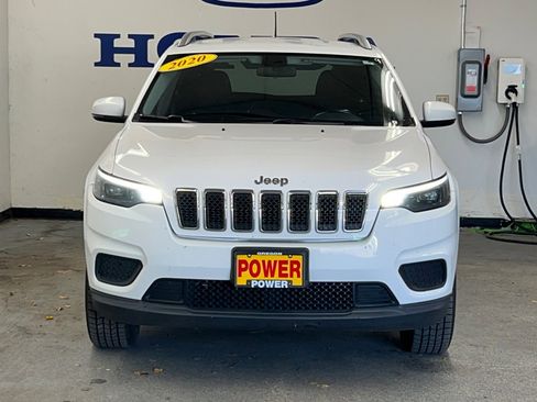 Used 2020 Jeep Cherokee Latitude w/ Cold Weather Group image 8