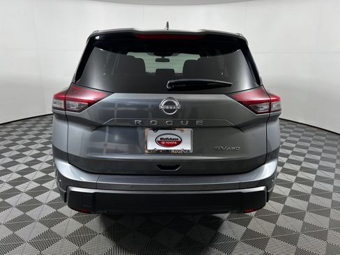 Used 2024 Nissan Rogue SV AWD/4WD image 7
