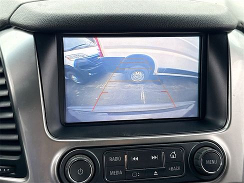 Used 2019 Chevrolet Tahoe LT image 14