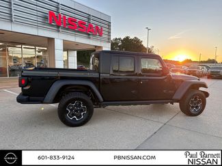 Used 2023 Jeep Gladiator Rubicon w/ Trailer Tow Package video 3