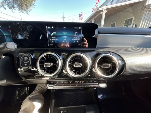 Used 2019 Mercedes-Benz A 220 4MATIC image 16