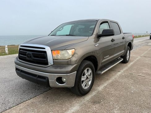 Used 2010 Toyota Tundra SR5 image 1