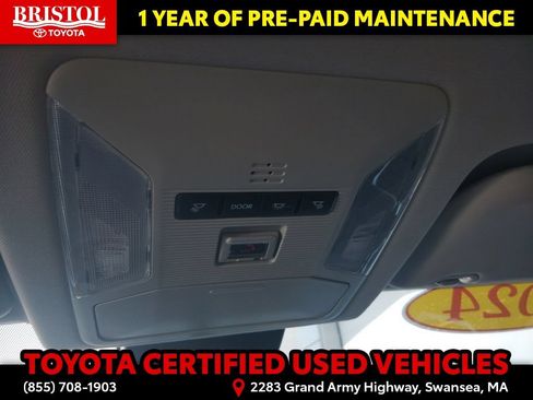 Used 2024 Toyota RAV4 LE AWD/4WD image 24