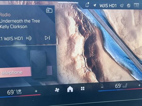 Certified 2025 BMW X2 xDrive28i image 22