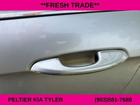 Used 2018 Ford Edge Titanium w/ Technology Package image 7