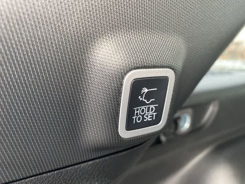 New 2025 Jeep Grand Cherokee Limited image 15