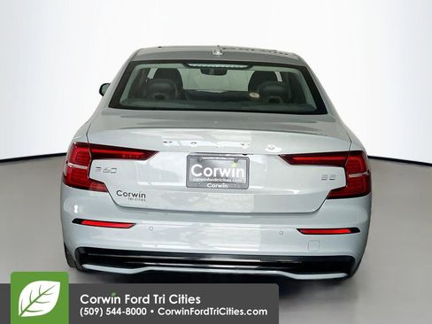 Used 2024 Volvo S60 B5 Core FWD image 14