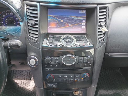 Used 2015 INFINITI QX70 3.7 w/ Premium Package image 26