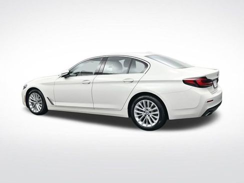 Used 2023 BMW 530i w/ Convenience Package image 7