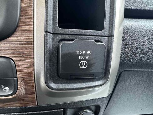 Used 2014 RAM 1500 Laramie image 28