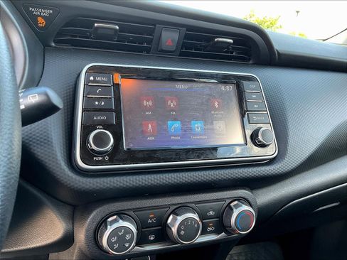 Used 2024 Nissan Kicks S FWD image 15