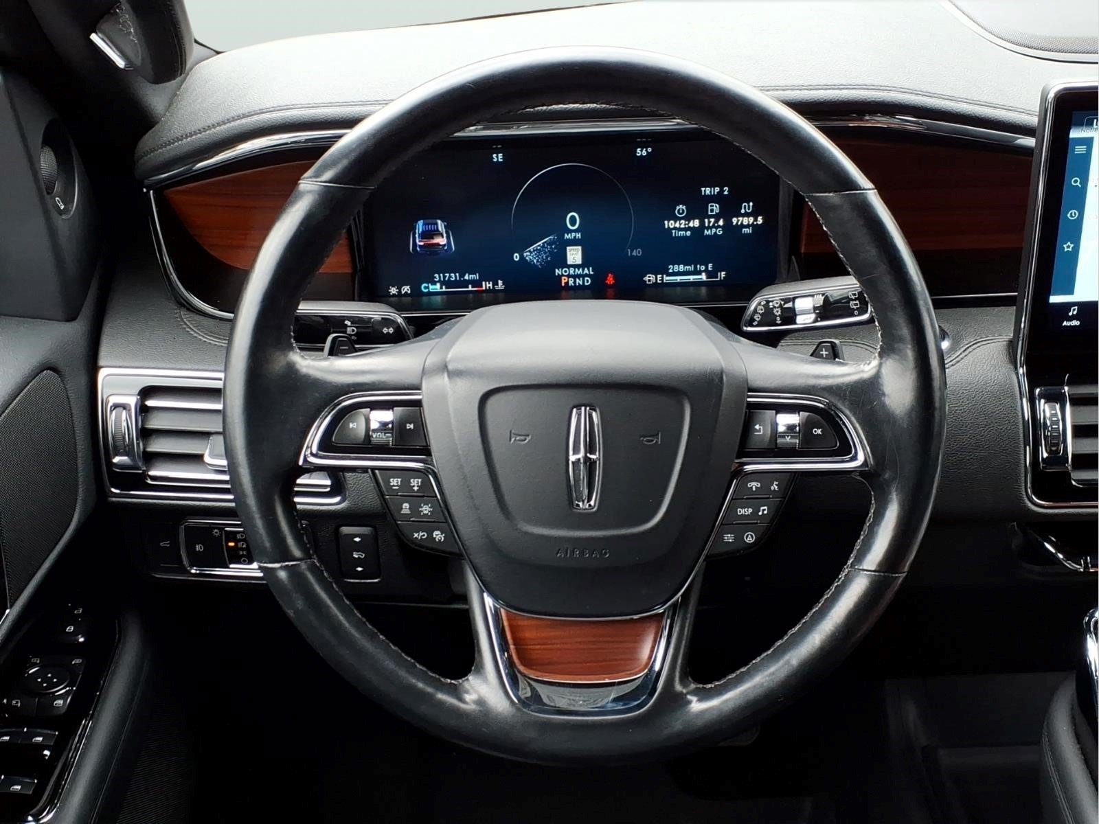 Used 2022 Lincoln Navigator 4WD image 13