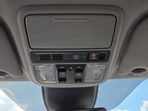 Used 2023 Honda Odyssey Touring image 47