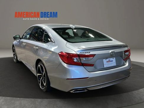 Used 2018 Honda Accord Sport image 3