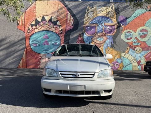 Used 2002 Toyota Sienna XLE FWD image 8