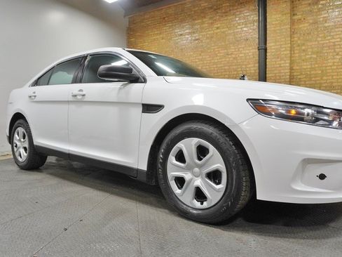 Used 2016 Ford Taurus Police Interceptor AWD image 8