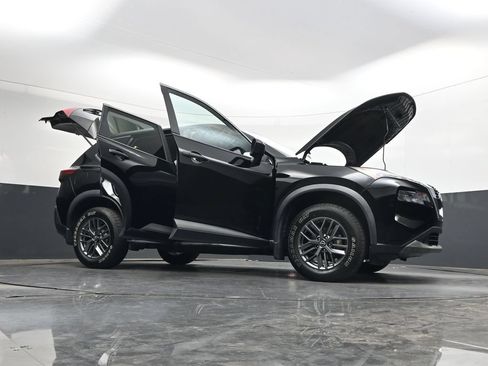 Used 2023 Nissan Rogue S AWD/4WD image 44