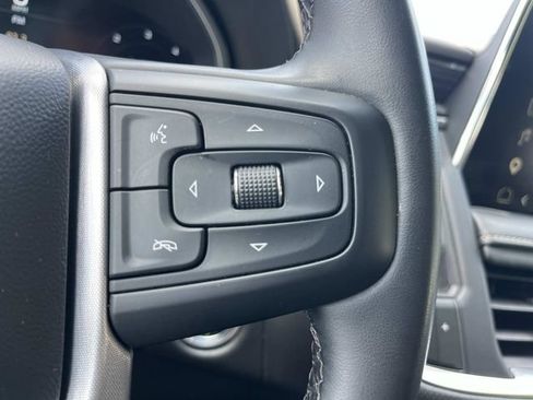 Used 2023 GMC Yukon SLT AWD/4WD image 34