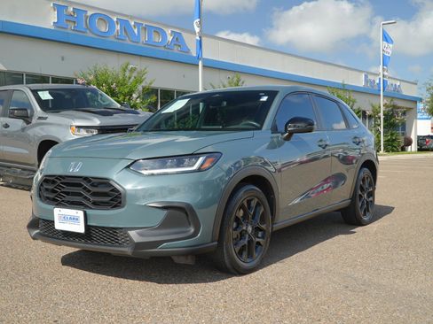 Used 2024 Honda HR-V Sport image 1