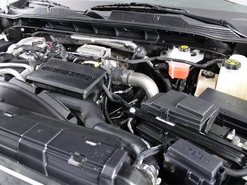 Used 2023 Chevrolet Silverado 3500 LT w/ Convenience Package image 15