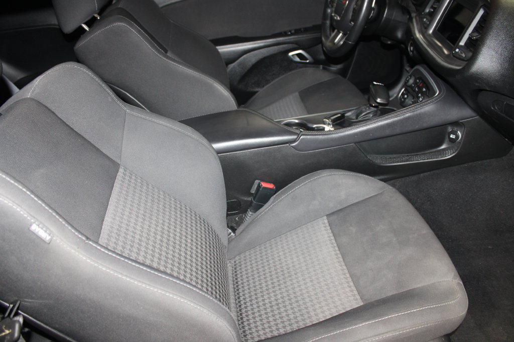 Used 2019 Dodge Challenger R/T RWD image 19