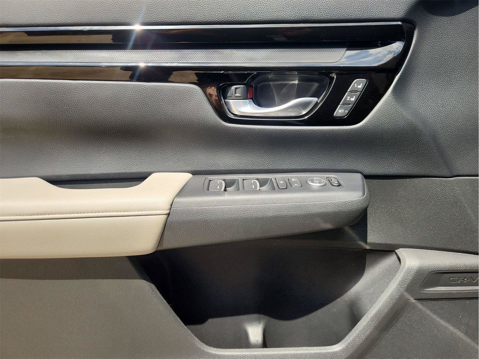 Used 2025 Honda CR-V EX-L image 22