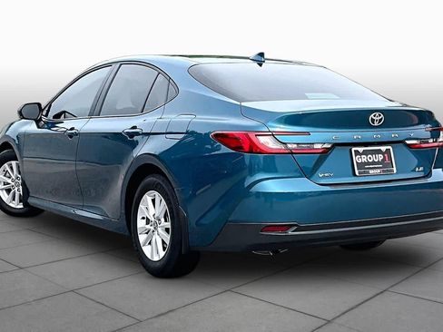Used 2025 Toyota Camry LE w/ Convenience Package FWD image 12
