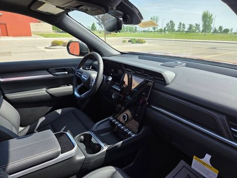 New 2026 GMC Terrain Elevation w/ Elevation Premium Package AWD/4WD image 36