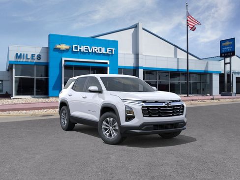New 2026 Chevrolet Equinox LT w/ Convenience Package II FWD image 1