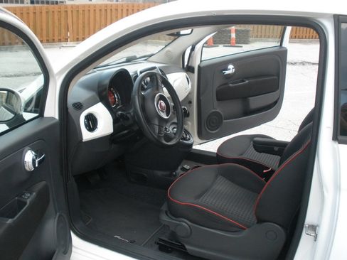 Used 2016 FIAT 500 Easy image 25