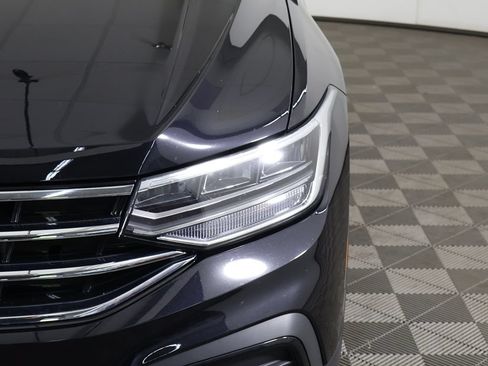 Used 2023 Volkswagen Tiguan SE AWD/4WD image 15