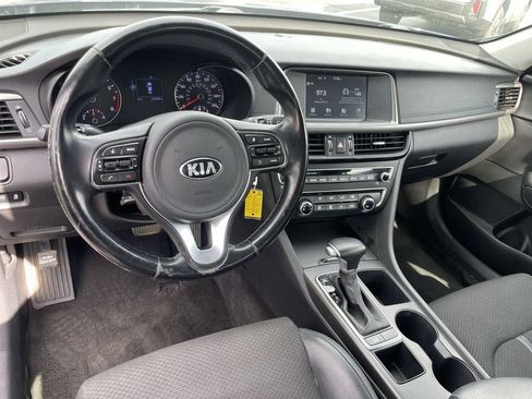 Used 2018 Kia Optima S FWD image 10