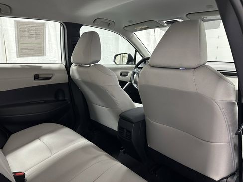 Used 2025 Toyota Corolla Cross L image 52