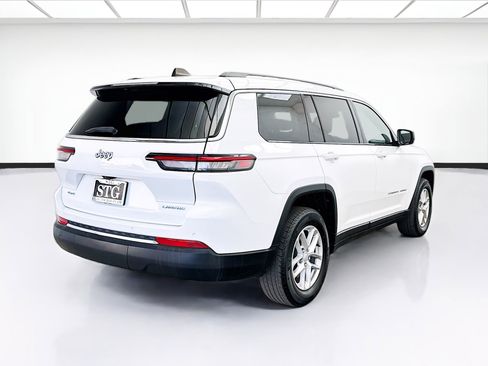 Used 2023 Jeep Grand Cherokee L Laredo AWD/4WD image 4