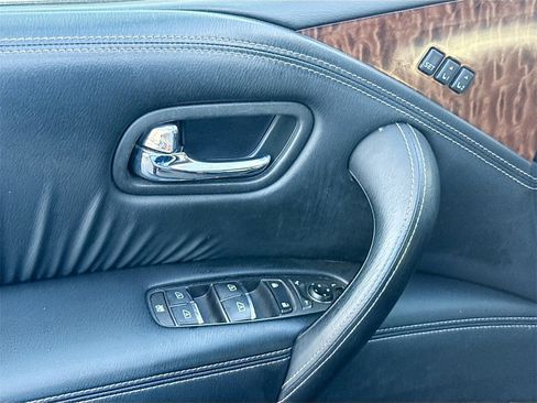 Used 2017 Nissan Armada SL w/ Moonroof Package image 19