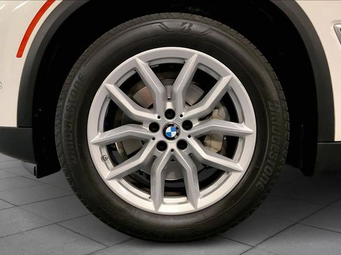 Used 2023 BMW X5 xDrive40i w/ Parking Assistance Package image 10