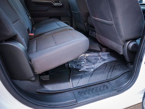 Used 2024 Chevrolet Silverado 2500 LT w/ Convenience Package AWD/4WD image 28