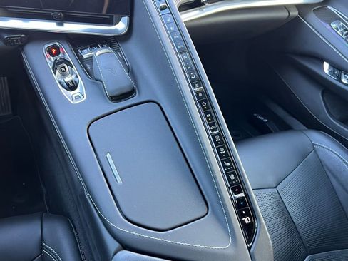 Used 2020 Chevrolet Corvette Stingray w/ 2LT Preferred Equipment Group image 29