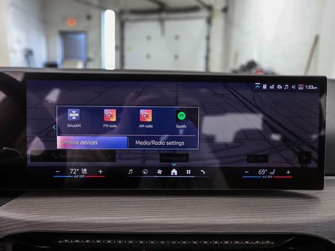 New 2026 BMW 330i xDrive Sedan w/ Convenience Package AWD/4WD image 17